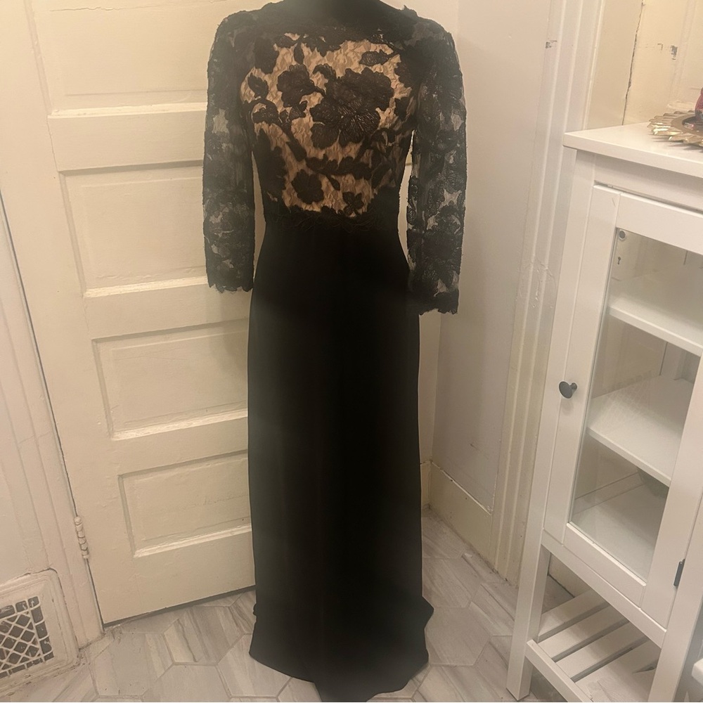 Tadashi Shoji Lace Evening Maxi Gown Black Tie Wedding Goth Witchy Morticia